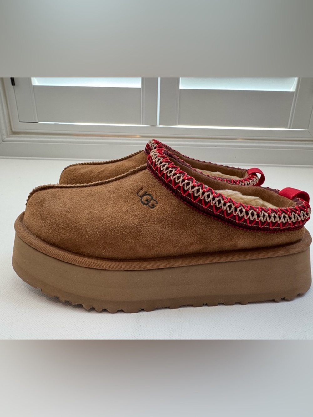 Excellent condition women’s UGG Tasman platform slippers slip on size 7 $145 - Picture 7 of 10